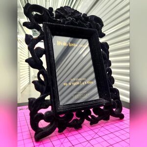 Abigail Ahern Black Velvet Baroque 4"x6" Picture Frame